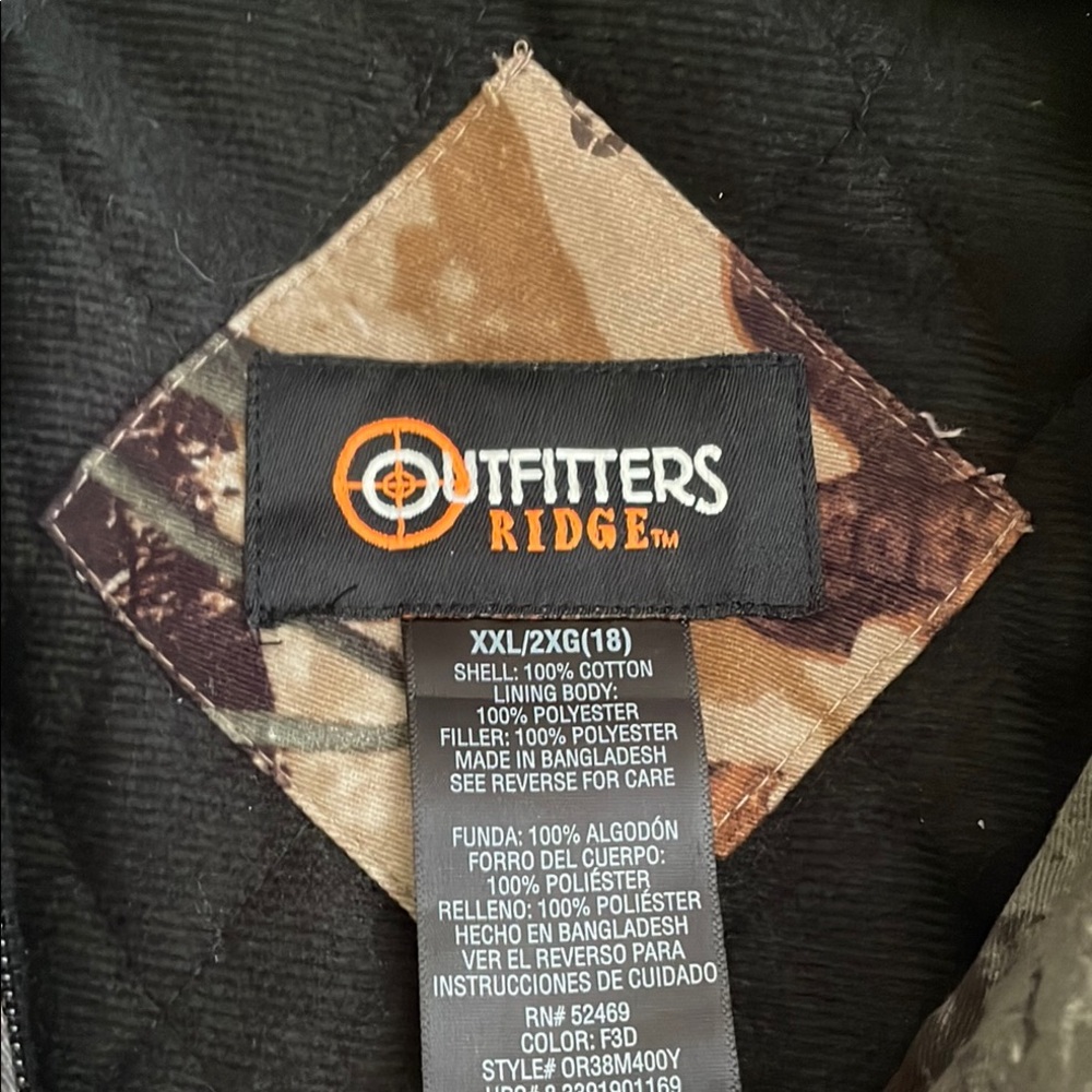 Like new. Never worn. Kids Camouflage Field Jacket size 18 - Picture 2 of 3